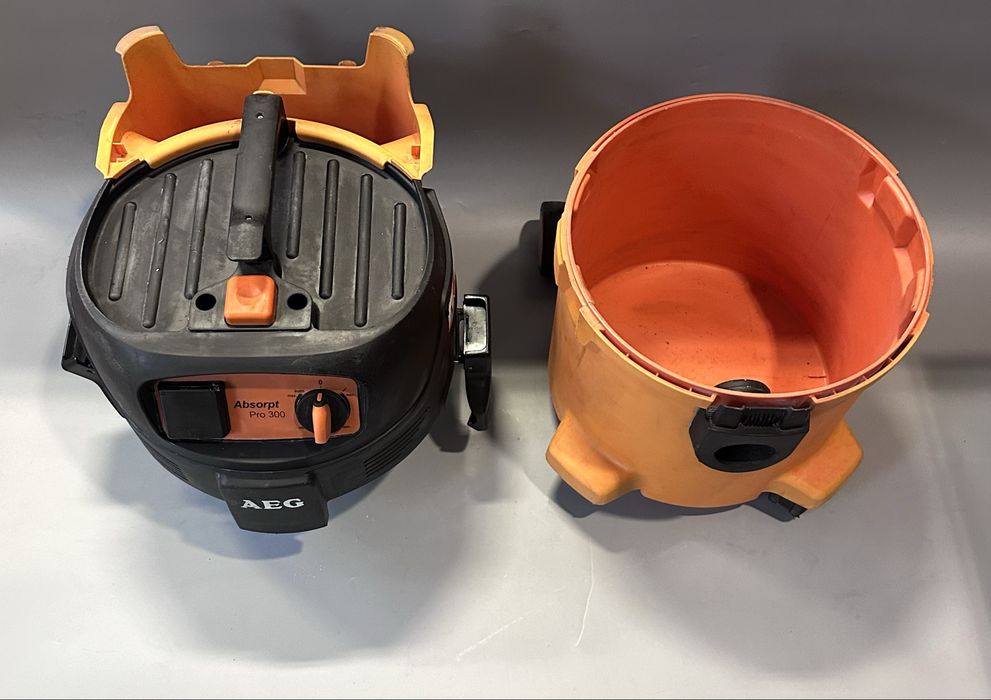 Odkurzacz przemysłowy Aeg AP 300 ELCP 1500W Polecam