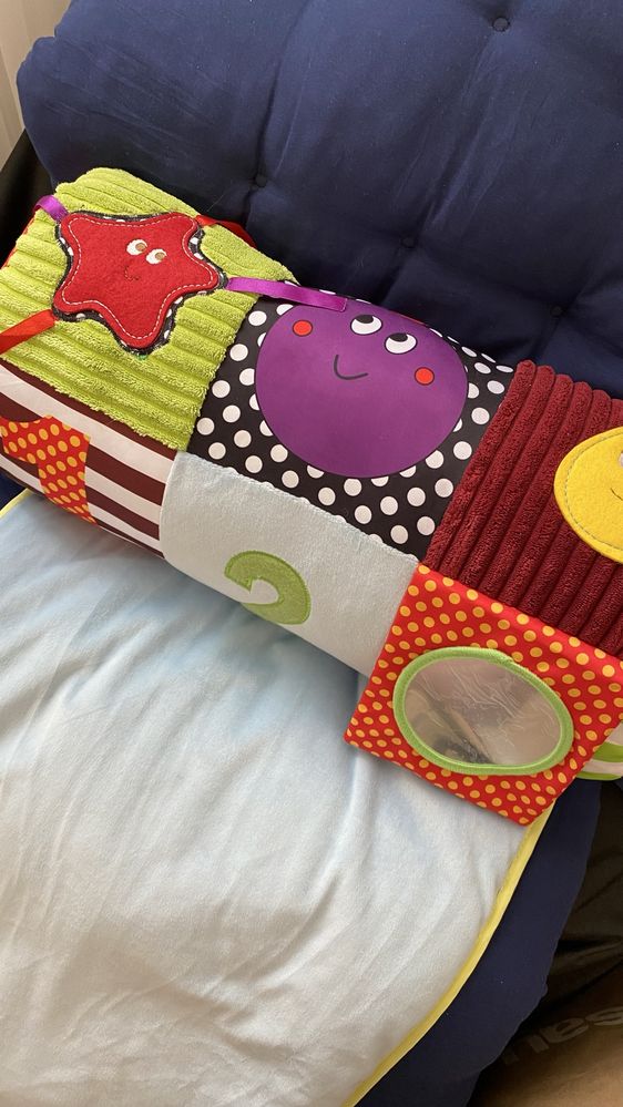 Килимок «Baby Carpet“ з мʼяким валиком для немовлят з ігоровими елемен