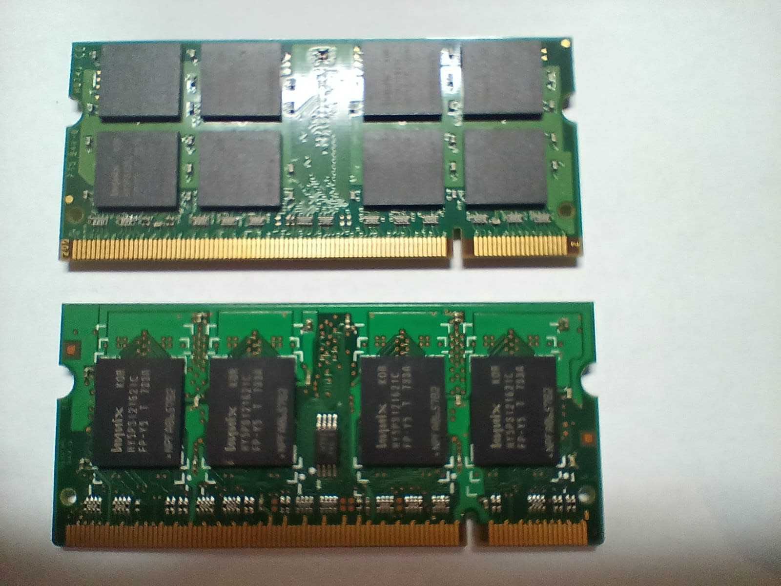 2x Pamięć Ram Kingston 1GB i Hynix 512MB da Acer Extensa 5220.