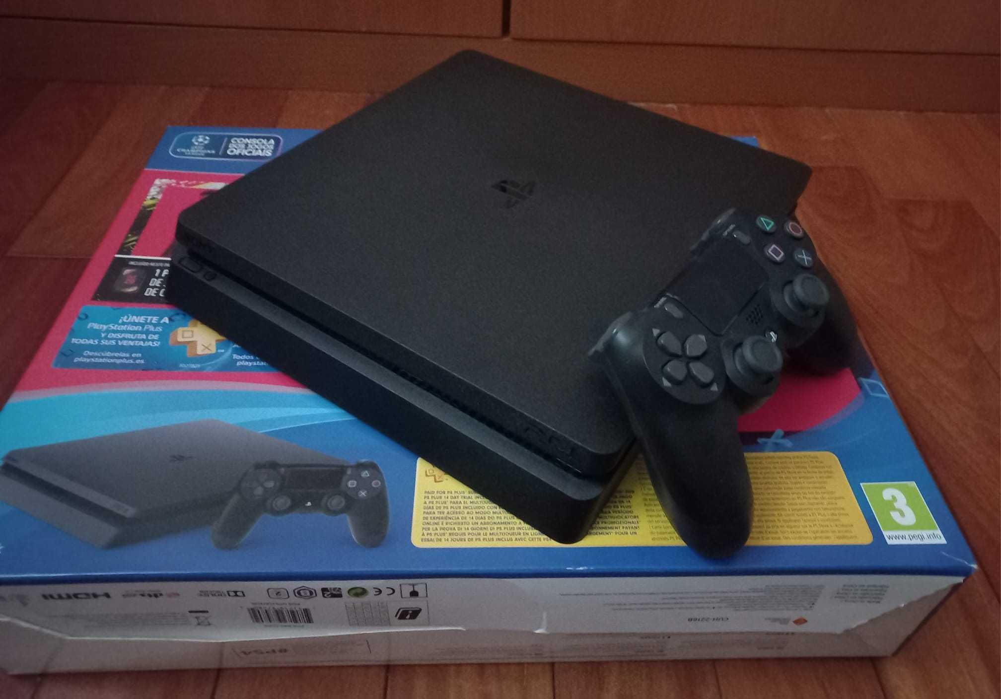 PlayStation 4 Slim 1000GB - Preto + FIFA 20 + Comando EXCELENTE!!