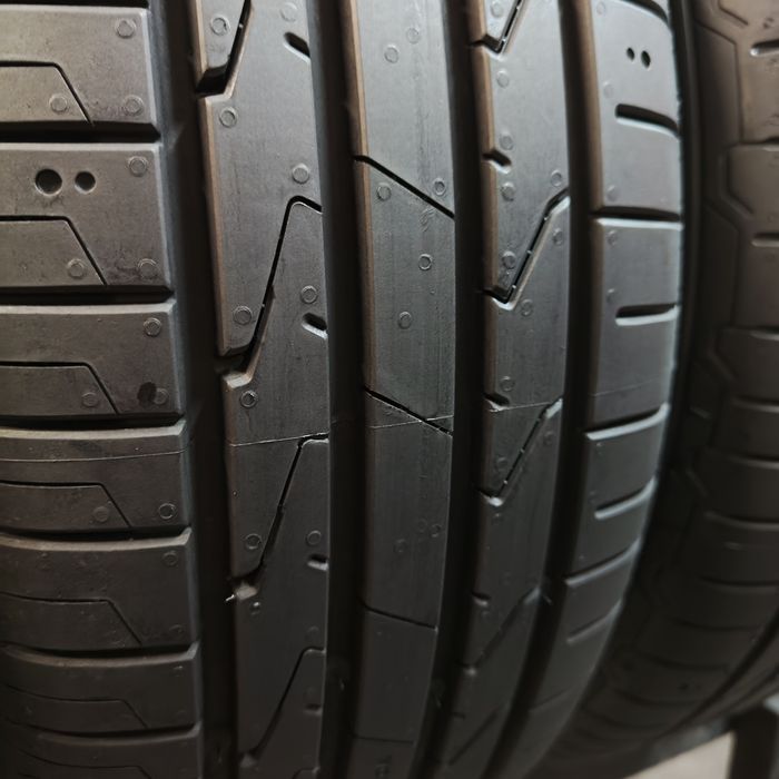 205/60/16 Sprzedam komplet opon letnich Hankook