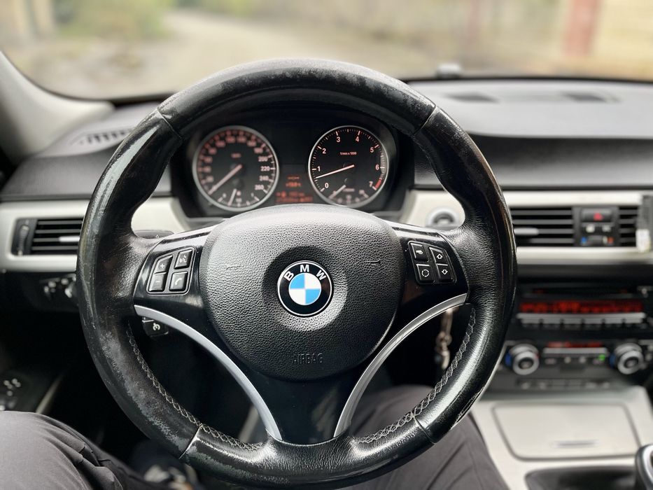 BMW 3 2008 рік 2.0 бенз