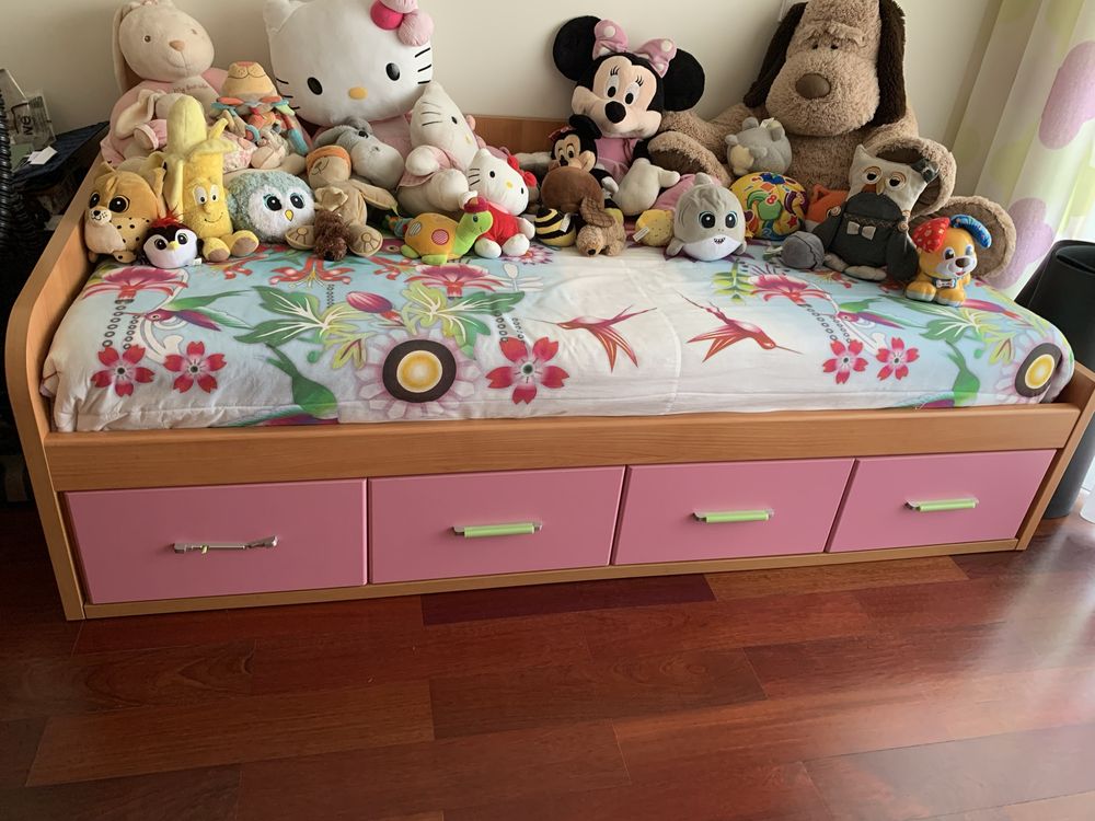 Cama criança 2x1 em bom estado