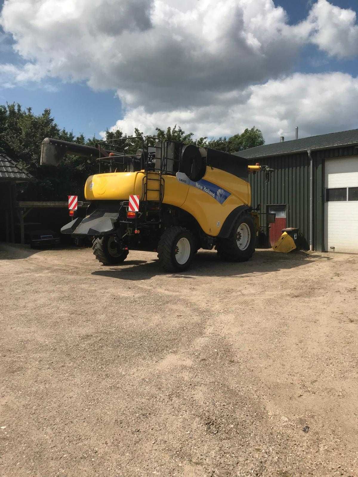 New Holland CR960