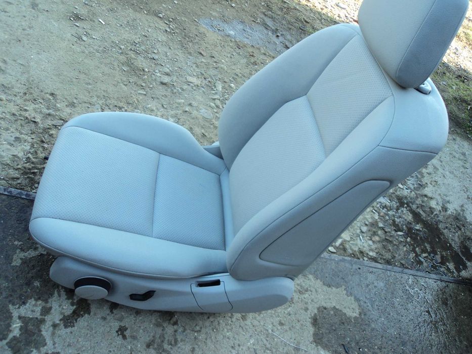 Мерседес Audi  Шкода VW БМВ опель рено водійські сидіння сеат ваз