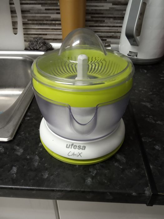 Espremedora de citrinos