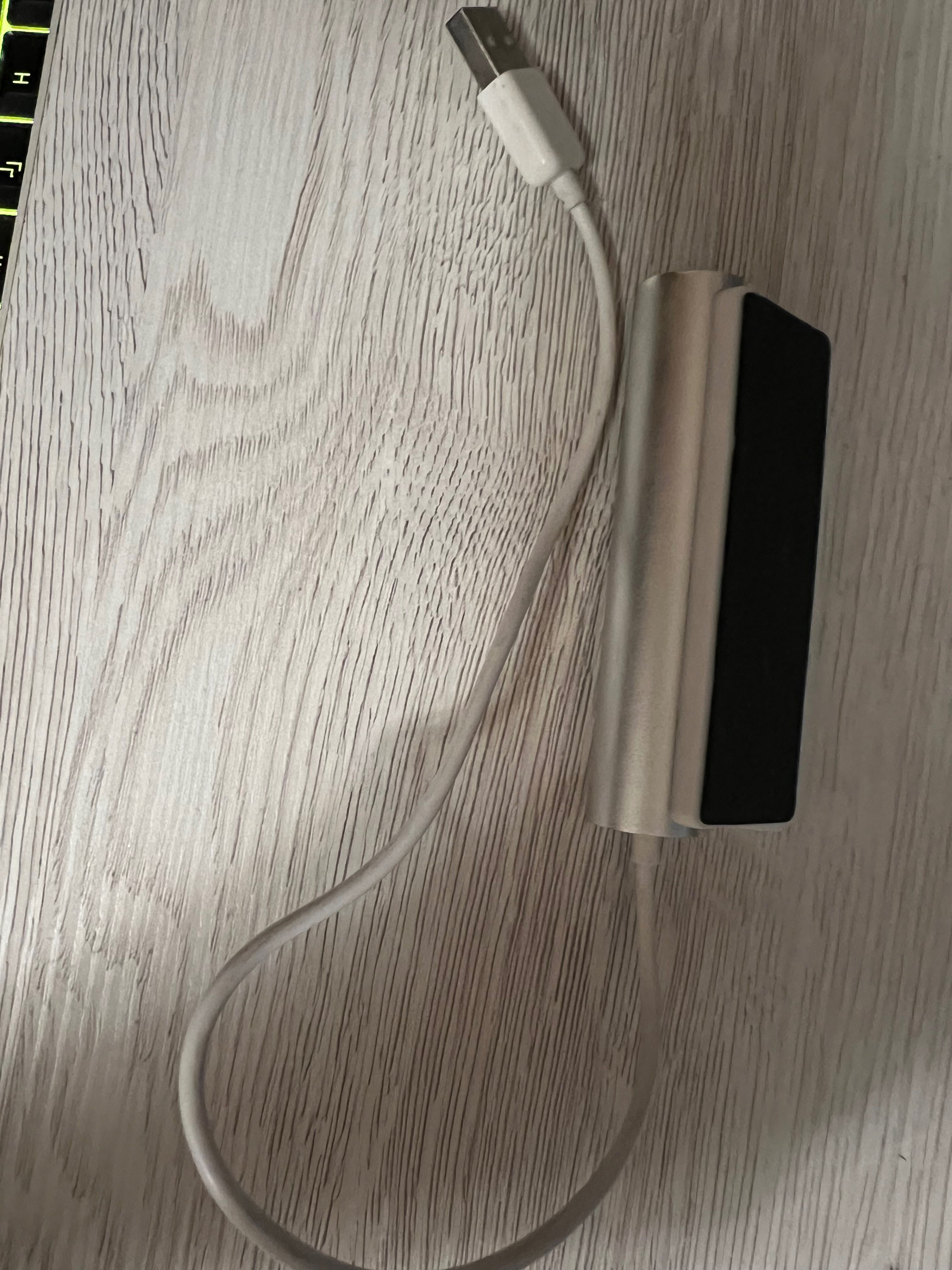 USB hub 2.0 все працює