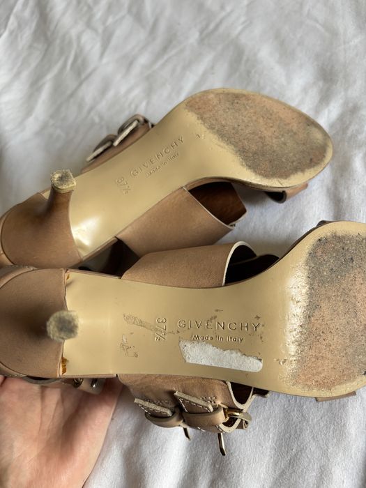 Sandały kitten heel gladiatorki Givenchy