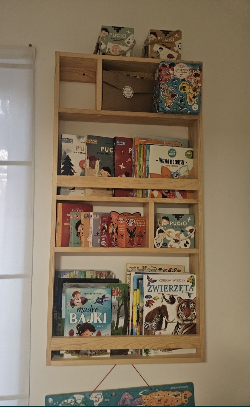 Biblioteczka dla dzieci duża wisząca