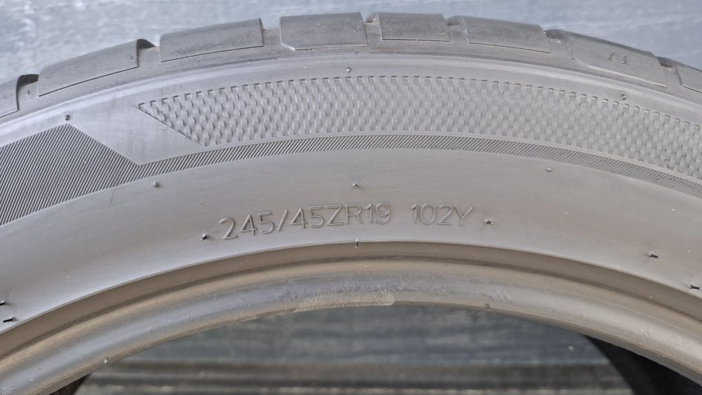 Hankook 245/45 ZR19 Ventus 2022