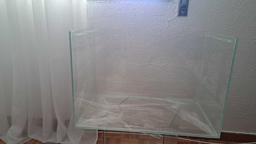 Aquário aprox.60L