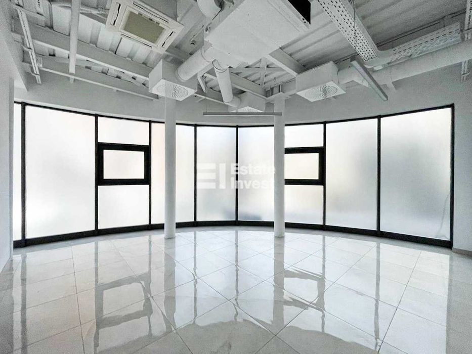 Здам приміщення в сучасному БЦ, за адресою: вул. Манізера, 8.