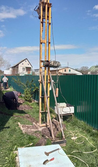 Буріння свердловин ПІД КЛЮЧ Глібівка - Монтаж водопостачання / Септики