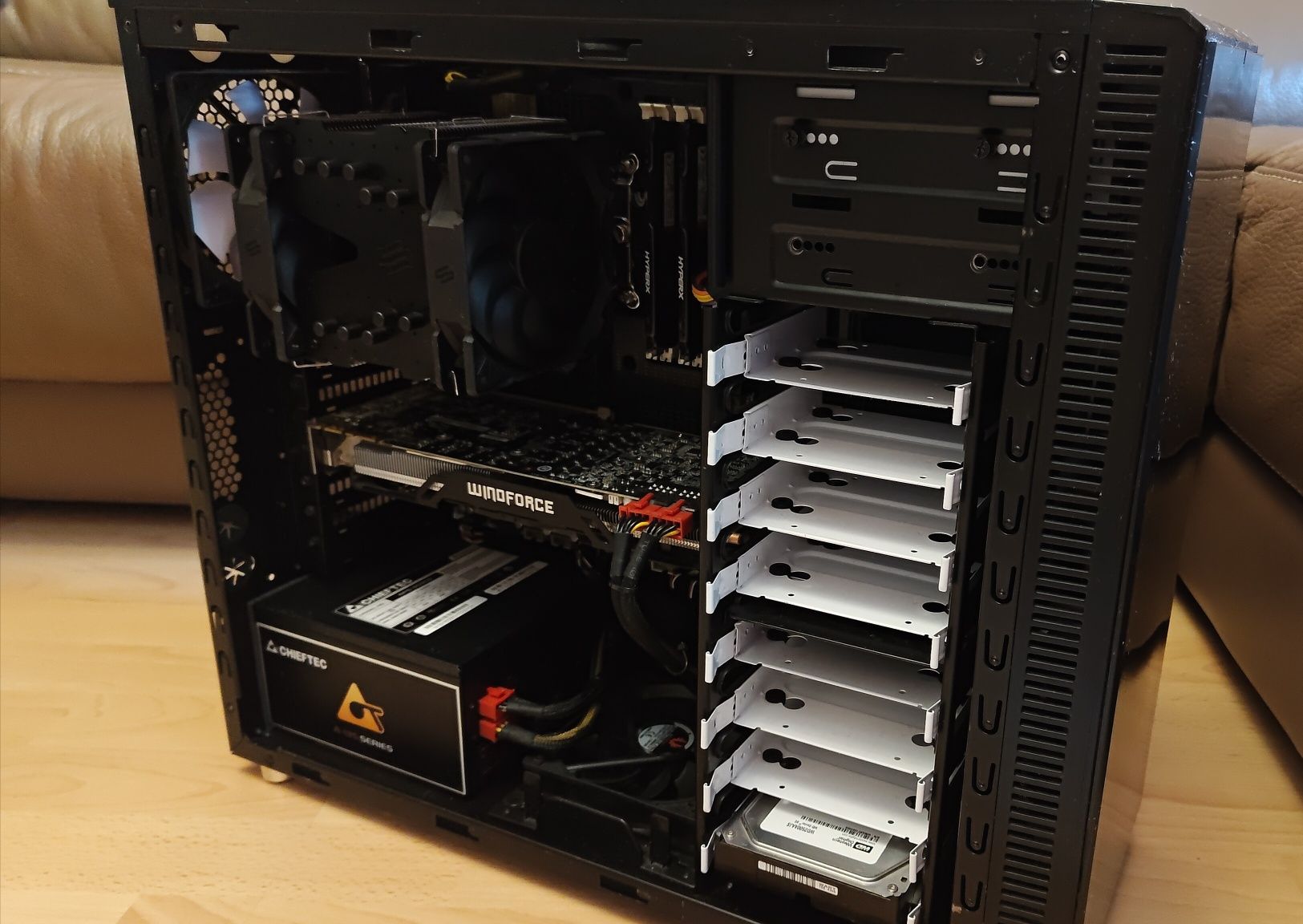 PC i7 GTX980 HyperX 16gb Sabertooth Chieftec 850w Fractal Design SSD