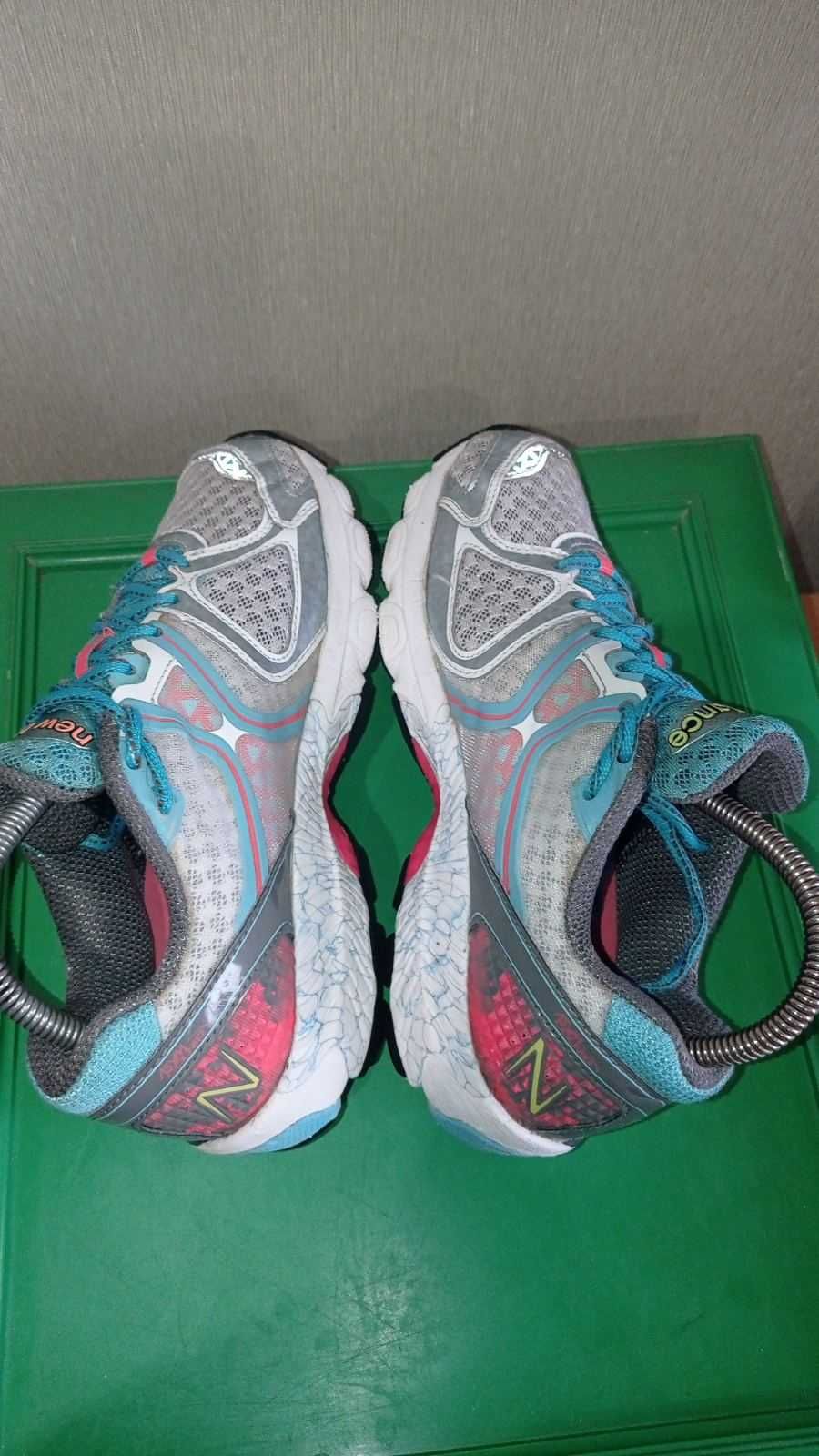 New Balance кросівки жіночі 37,5 розміру