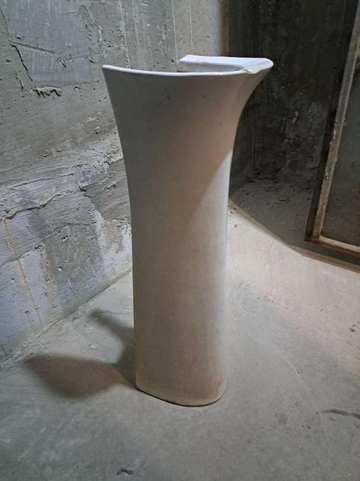 Підставка для умивальника, нога п'єдестал