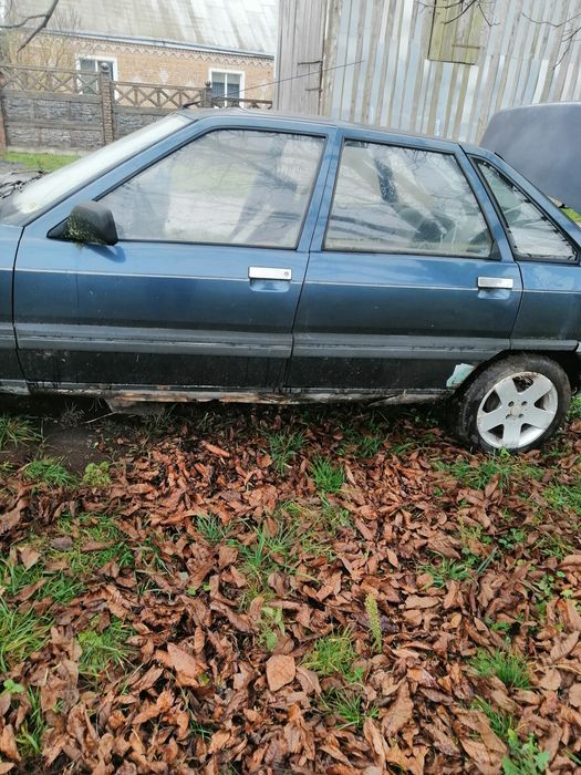 Продам Рено 21 1.7 бензин