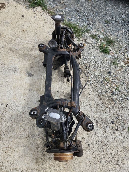 Zawieszenie Tył Bmw 1 F20 F21 belka sanki tylne wózek kołyska kopyto