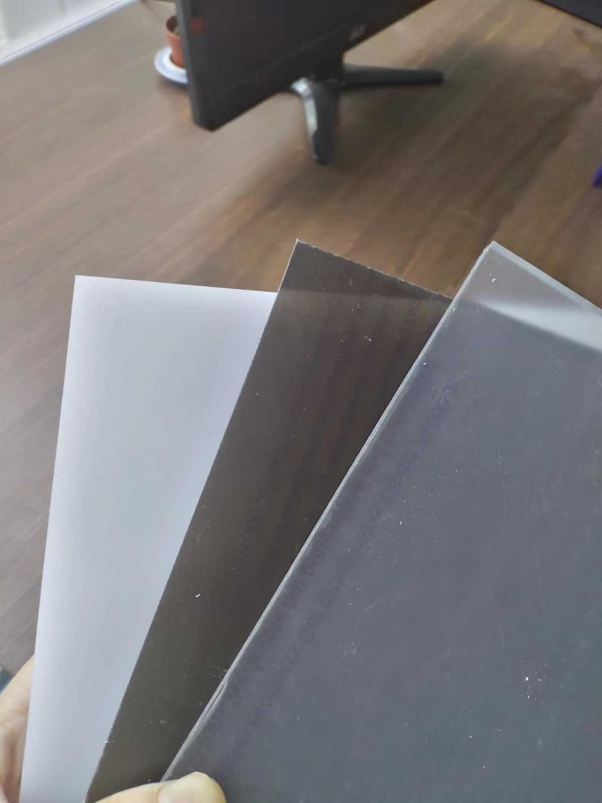 Poliwęglan lity 5mm 2,05x4,00, 2,05x4,50 bezbarwny 2UV