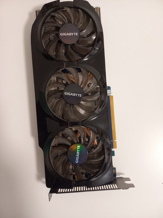 Відеокарта AMD Radeon HD 7800 • 2GB GDDR5 • 256-bit