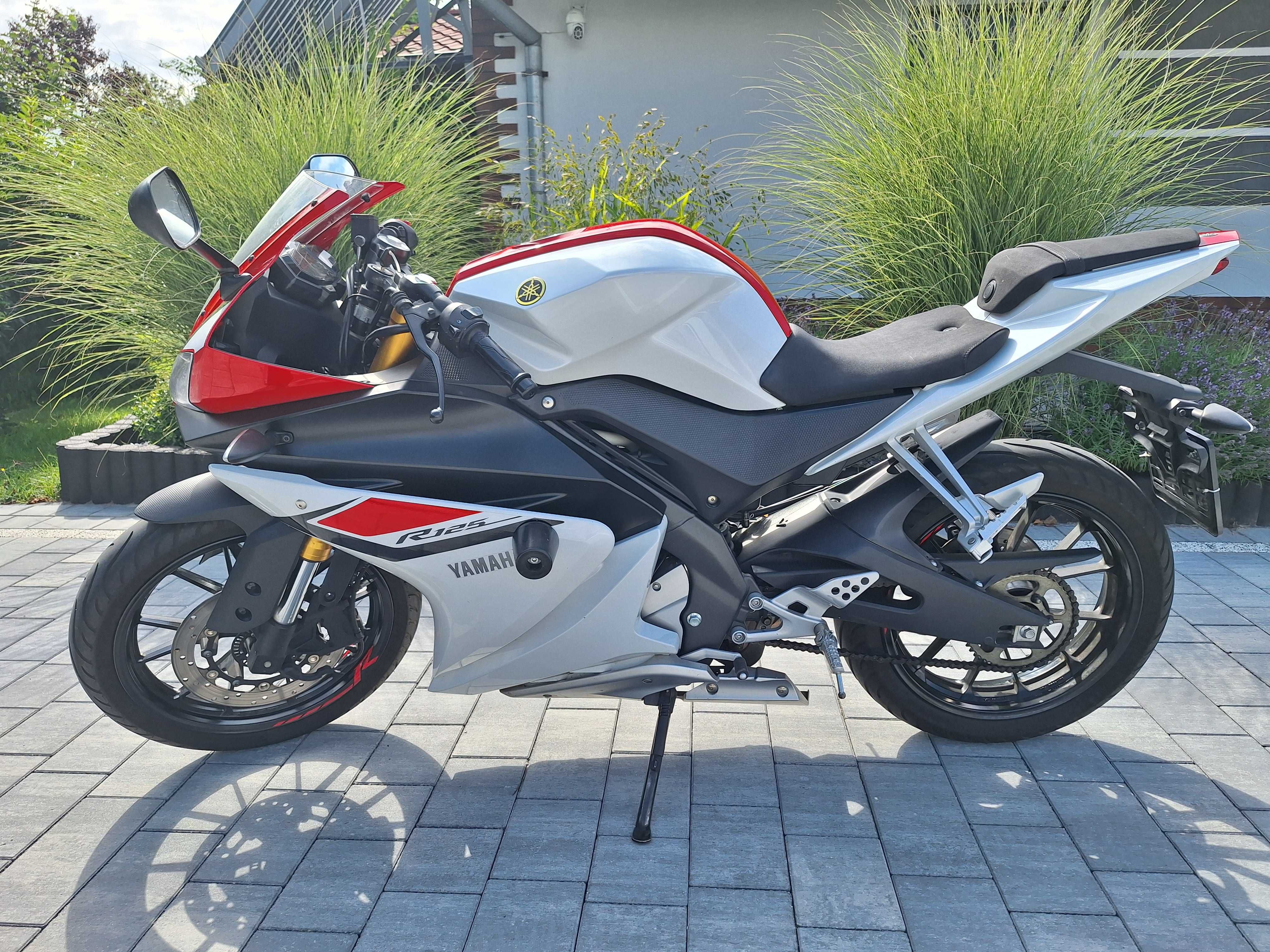 Motor Yamaha YZF R125