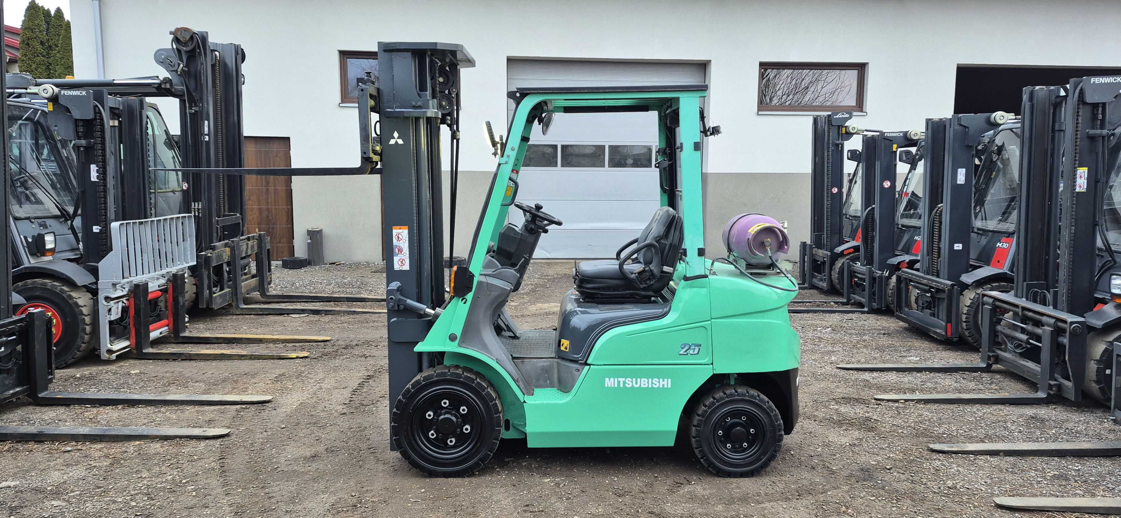 Wózek Widłowy Mitsubishi FG25NT - Rok 2014 - Triplex 5.50 m - Stan BDB