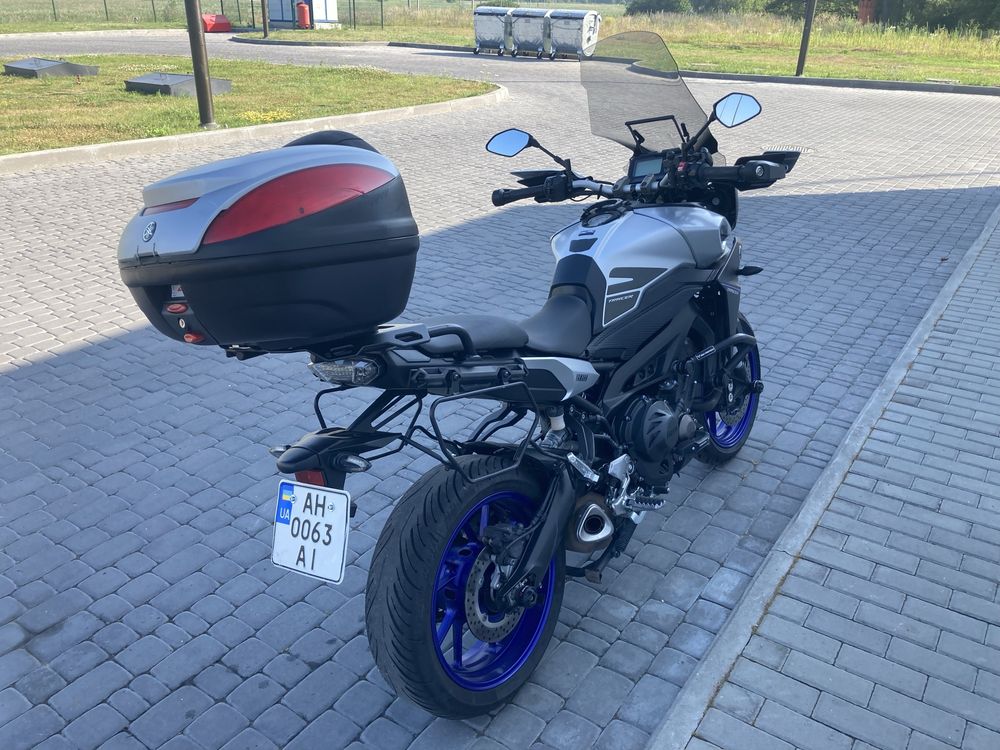 Мотоцикл Yamaha Tracer 900