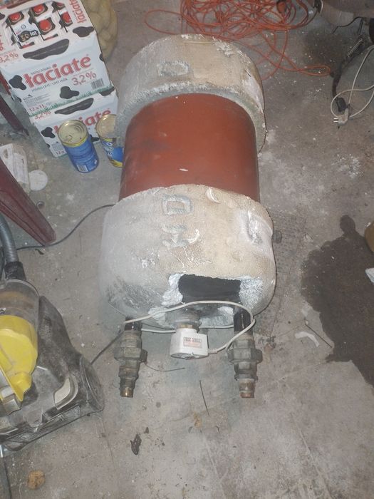 Bojler 85 Litrów plus grzałka elektryczna