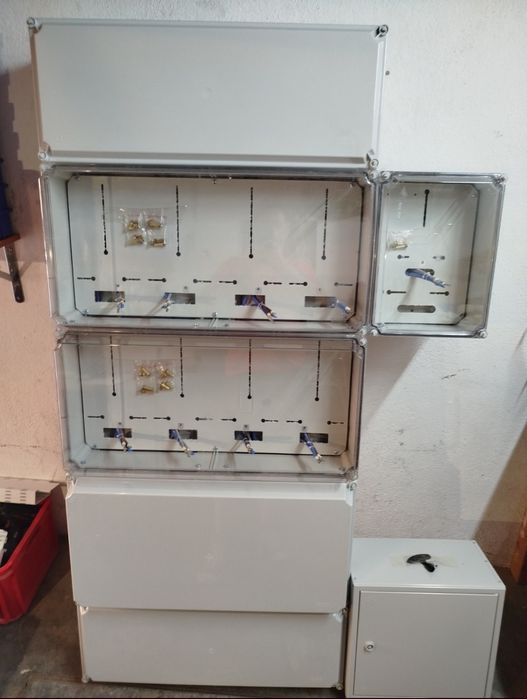 Centralização de contagem para 8 inquilinos e serviços comuns.
Nova. D