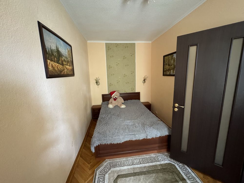 Оренда 3к квартири на Печерську. вул. Дорошенка, 61А.