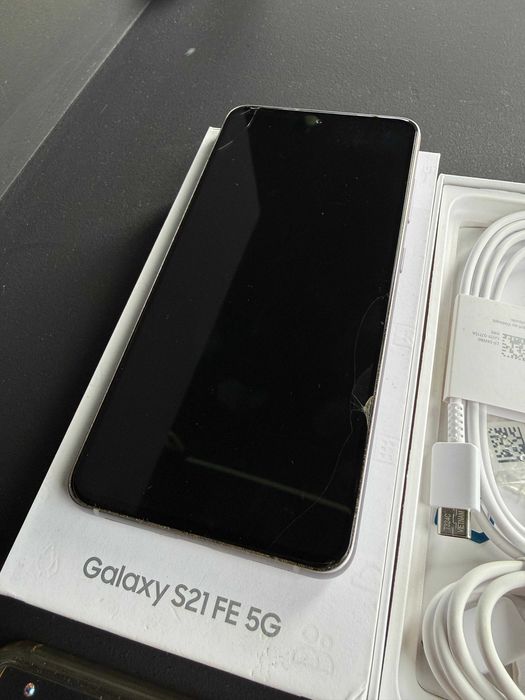 Bundle Samsung S21 fe + watch 6 + buds 2