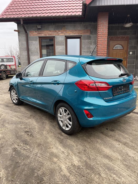 Tylny pas z wanną fiesta mk8