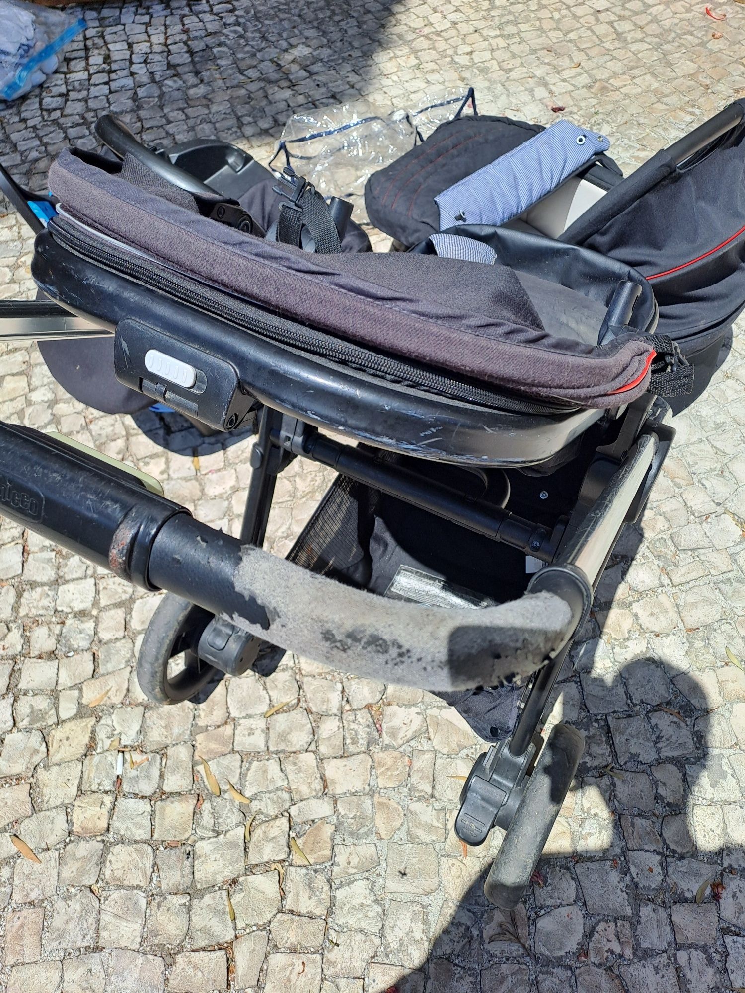 Carrinho para bebé trio chicco best friend