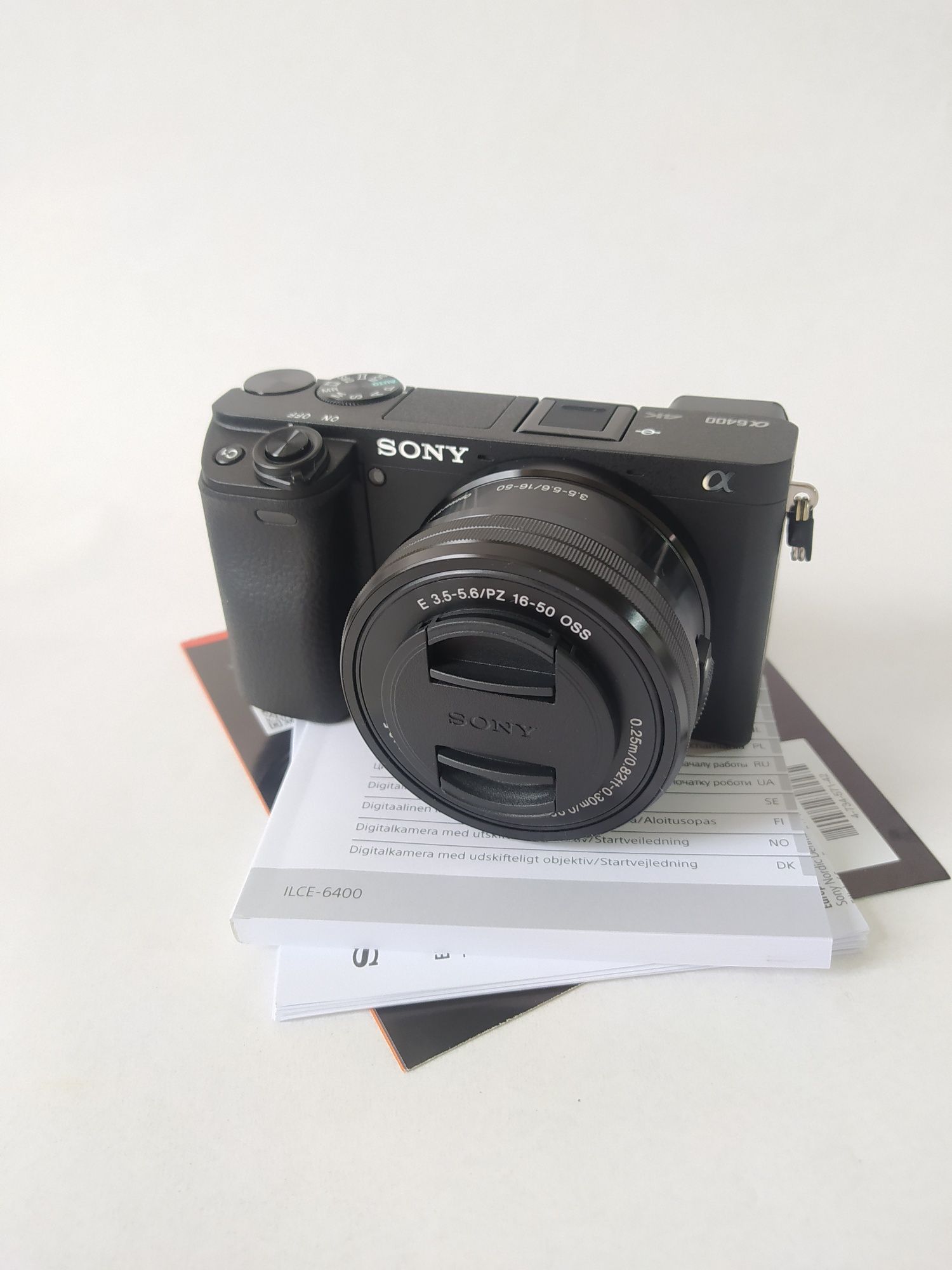 Фотоапарат Sony Alpha A6400 kit (16-50mm) Black, Нова!
