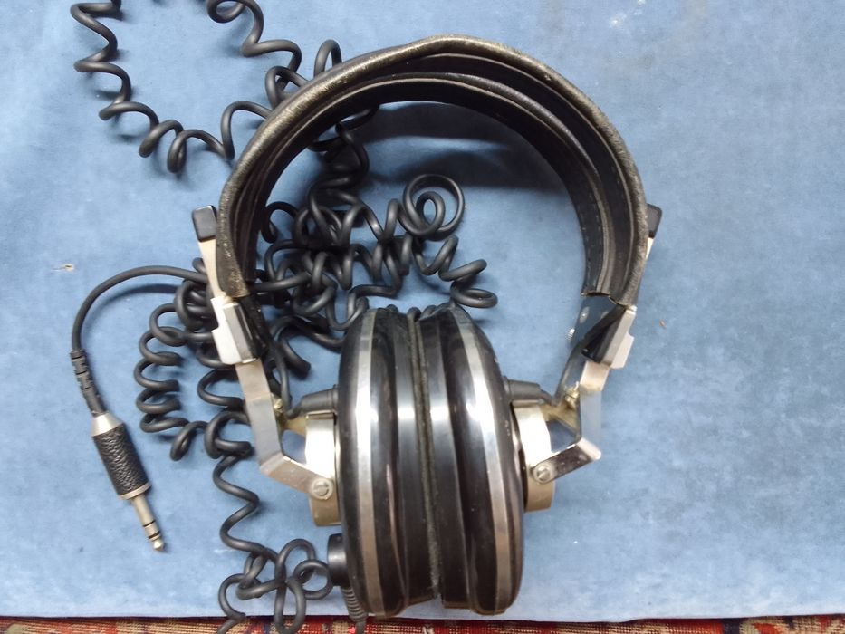 Винтажные наушники Pioneer Monitor 10