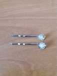 2 metalowe wsuwki do włosów srebrny kolor kwiatek perełka 5cm nowe