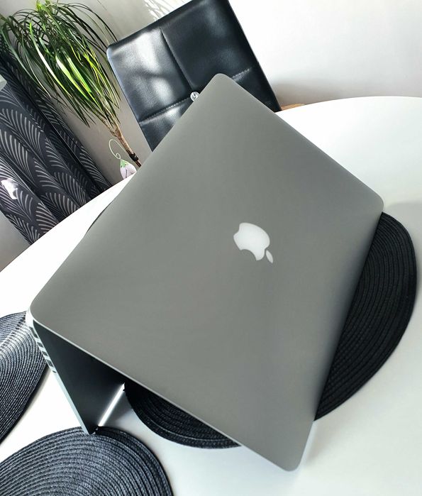 Apple Macbook Pro 15 Retina 3K 2880x1800 i7®™/AMD®R9™/16GB/512SSD/Hdmi