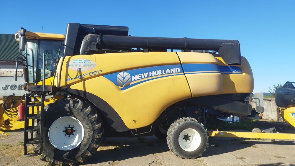 Kombajn zbożowy New Holland CX5080