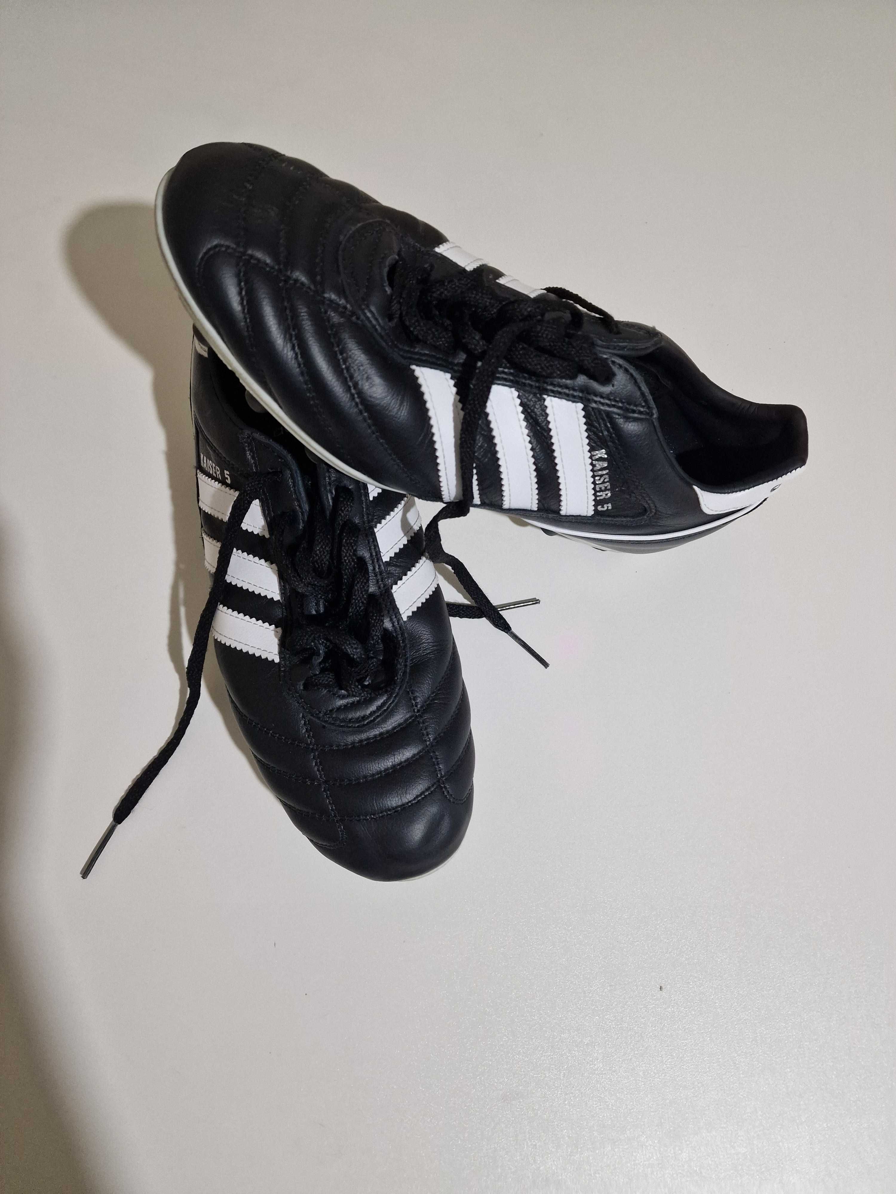 Vendo chuteiras  Adidas