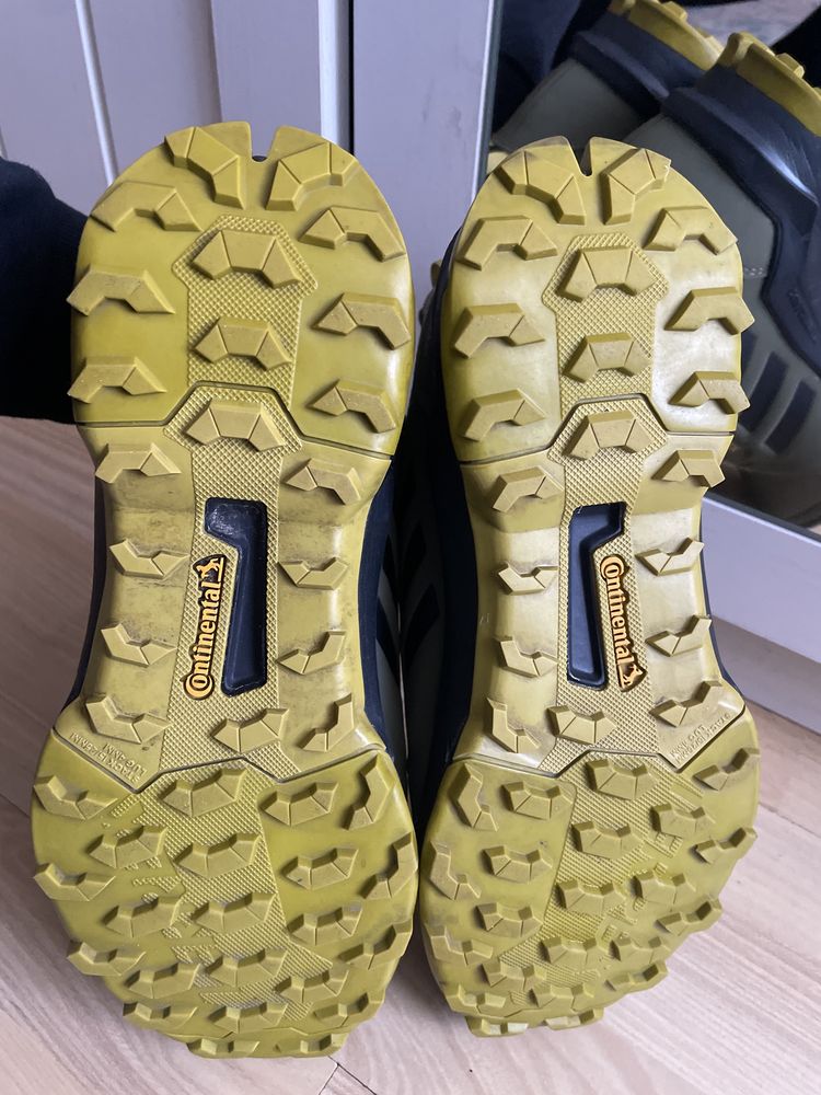 Оригінальні кросівки Adidas TERREX TRACEROCKER 2.0 GTX Gore-Tex