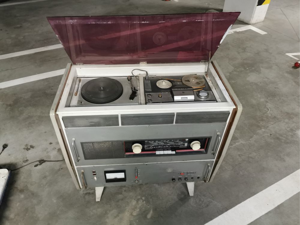 Radiola 100 W typ ZDZ 100/5 z 1972r