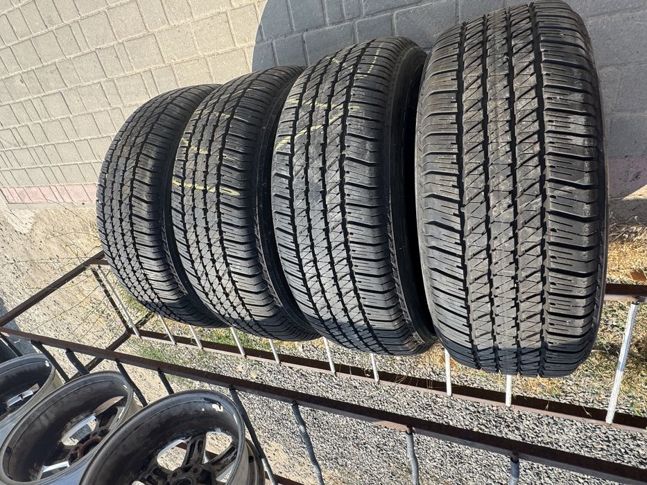 Продам комплект резины