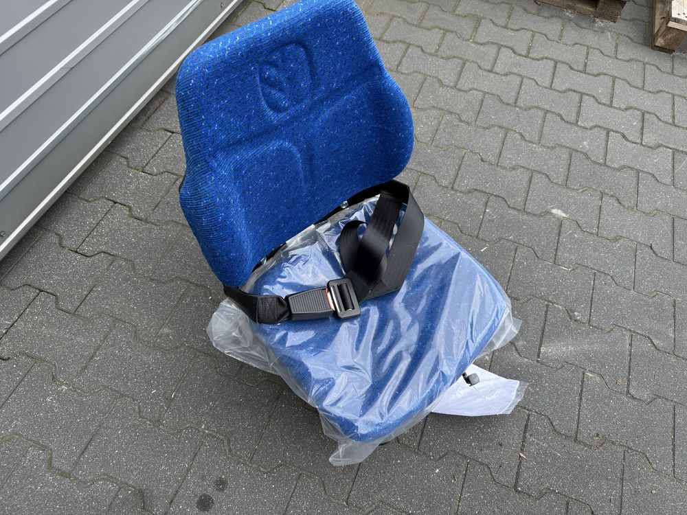 Siedzenie pneumatyczne sadownicze COBO New Holland MF fotel kierowcy