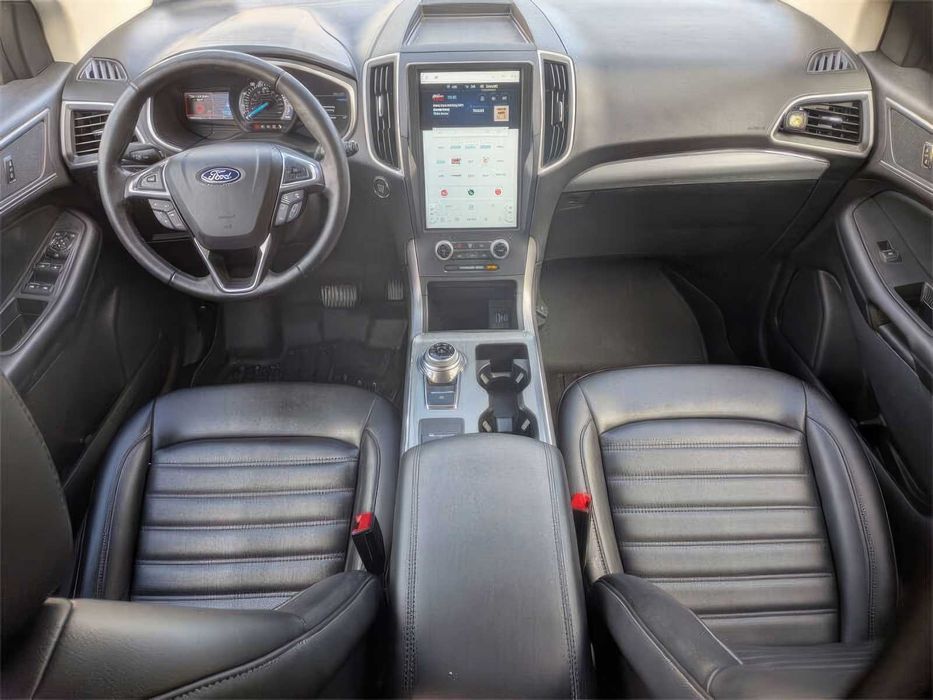 Ford Edge SEL      2021