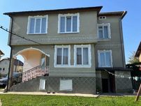 Продаж великого будинку в с. Раневичі, лише 3 км. до Дрогобича!