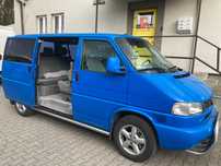 Vw t4 2002r 2,5tdi  Caravelle środek multivan 299k km