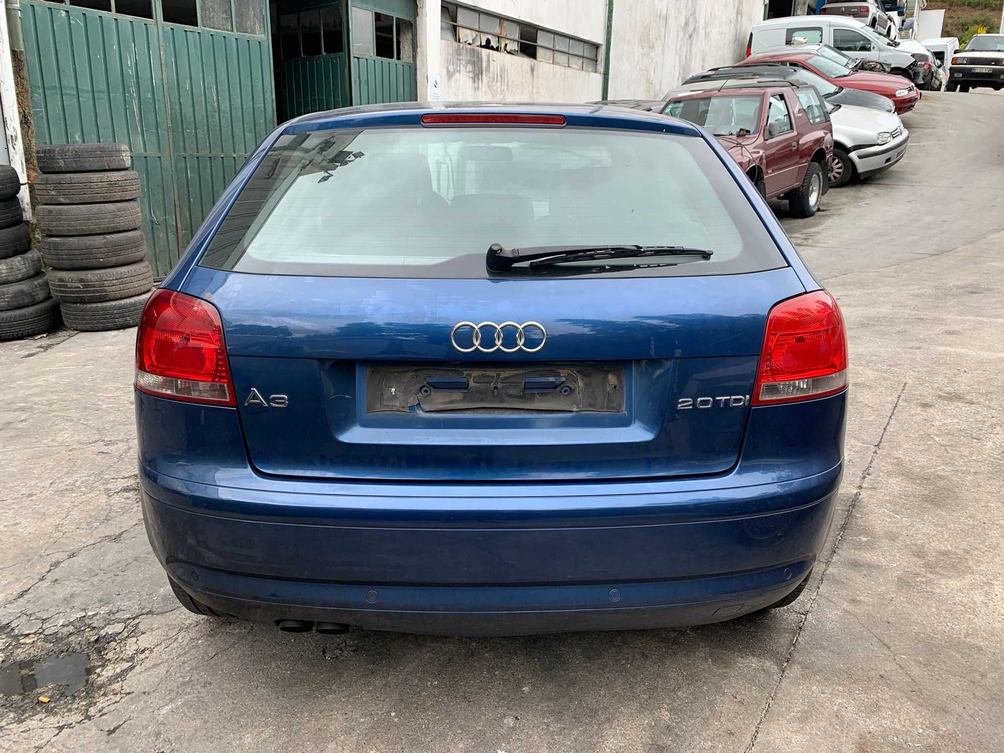 PARA PEÇAS AUDI A3 8P DE 2003