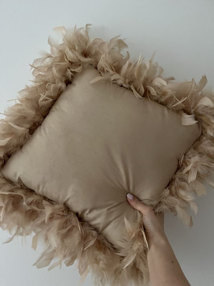 Almofada de seda da  Zara Home