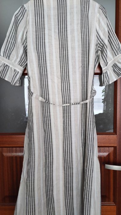 Sprzedam sukienkę z kolekcji Mango rozm. M