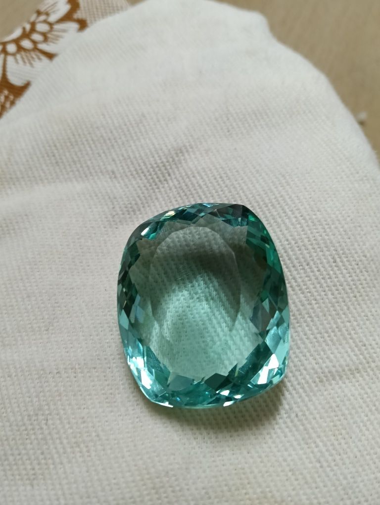 Água Marinha natural 160.75 Ct (Colecionador)
